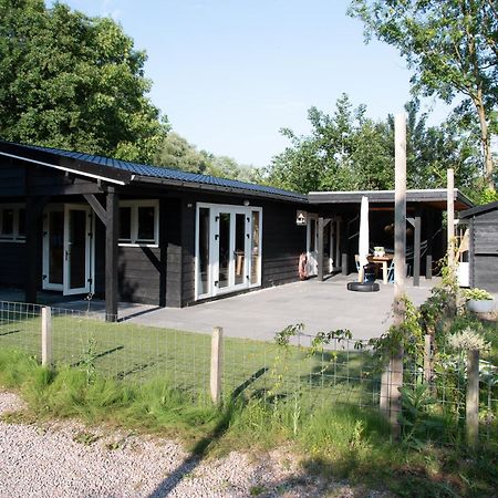 Luxe En Ruim Chalet Met Airco Bij Leekstermeer Matsloot Exterior foto