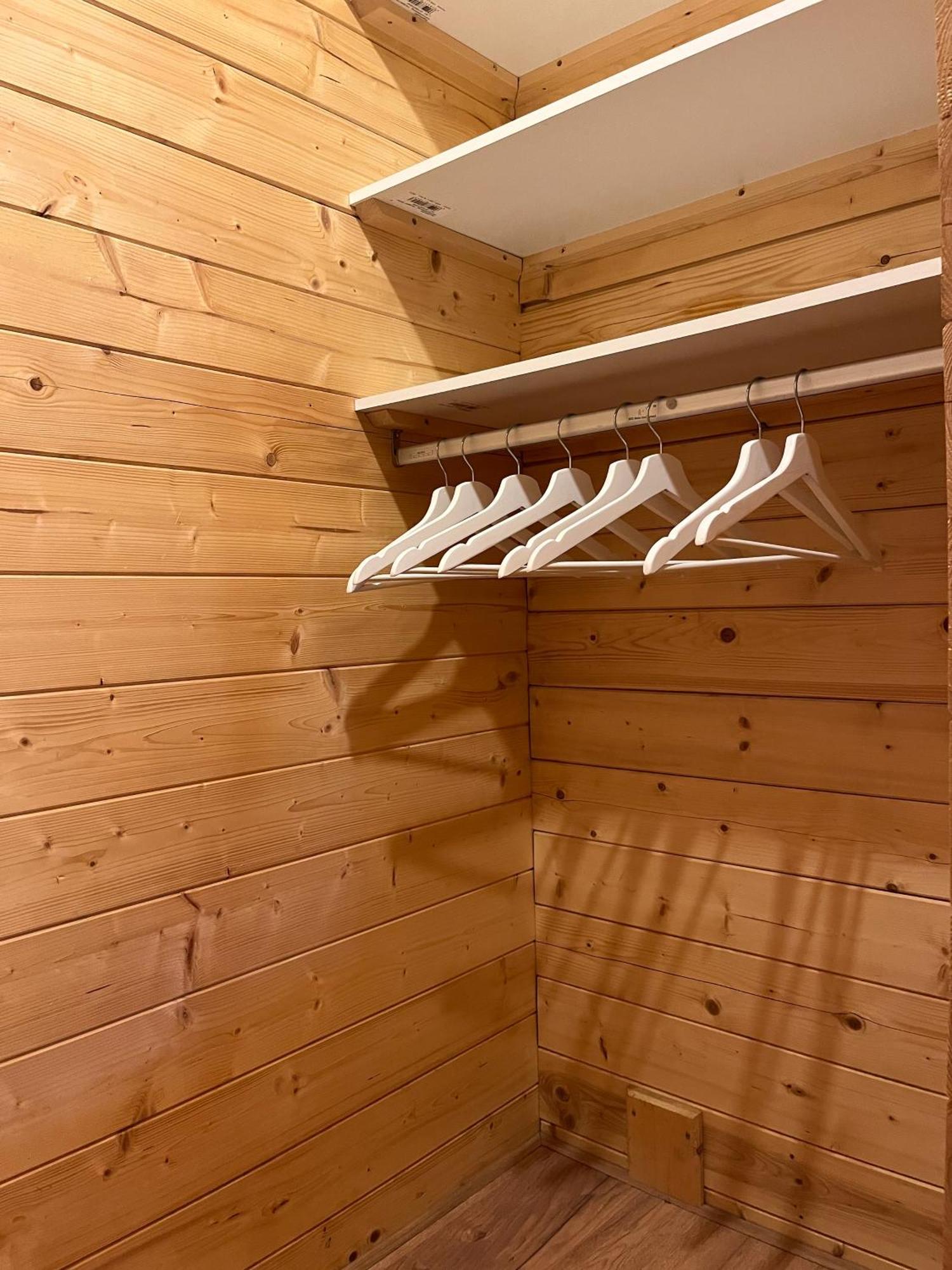 Luxe En Ruim Chalet Met Airco Bij Leekstermeer Matsloot Exterior foto