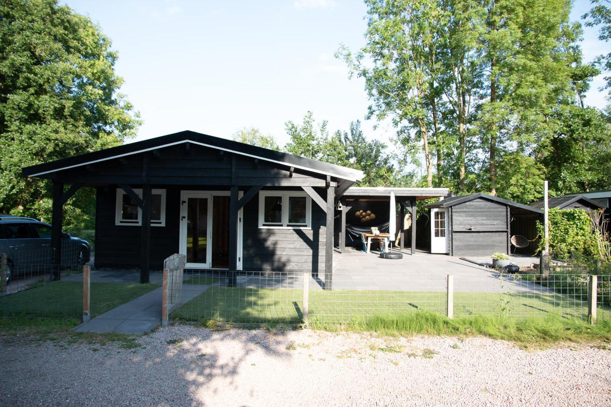 Luxe En Ruim Chalet Met Airco Bij Leekstermeer Matsloot Exterior foto